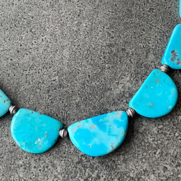 Half Moon Kingman Turquoise Beaded Necklace - Picture 3 of 5